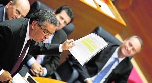 Vela, Buch, Císcar y Fabra en un pleno de Les Corts Valencianes. ::                             TXEMA RODRÍGUEZ