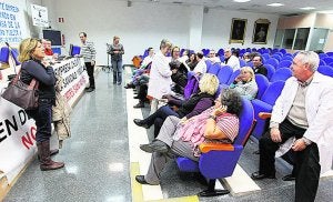 Personal del Hospital General se encierra para rechazar las «políticas privatizadoras»