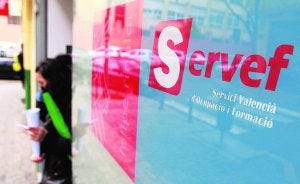 Vista de una de las oficinas del Servef en Valencia. ::                             JUANJO MONZÓ