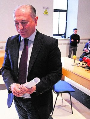 Crespo: «El interventor se venga de mí porque no le apoyé para ir a la Diputación»