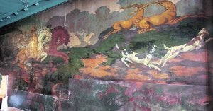 Un mural de once metros entre trajes de caballero