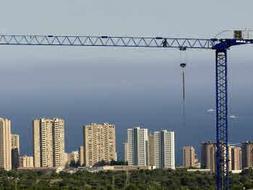 Bernabé anuncia que los deslindes de la Ley de Costas no suponen "la demolición" sino "un cambio de titularidad"