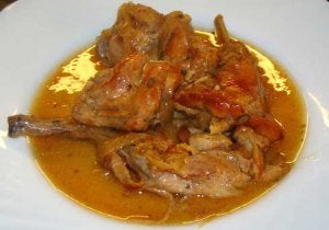 Conejo a la mantequilla