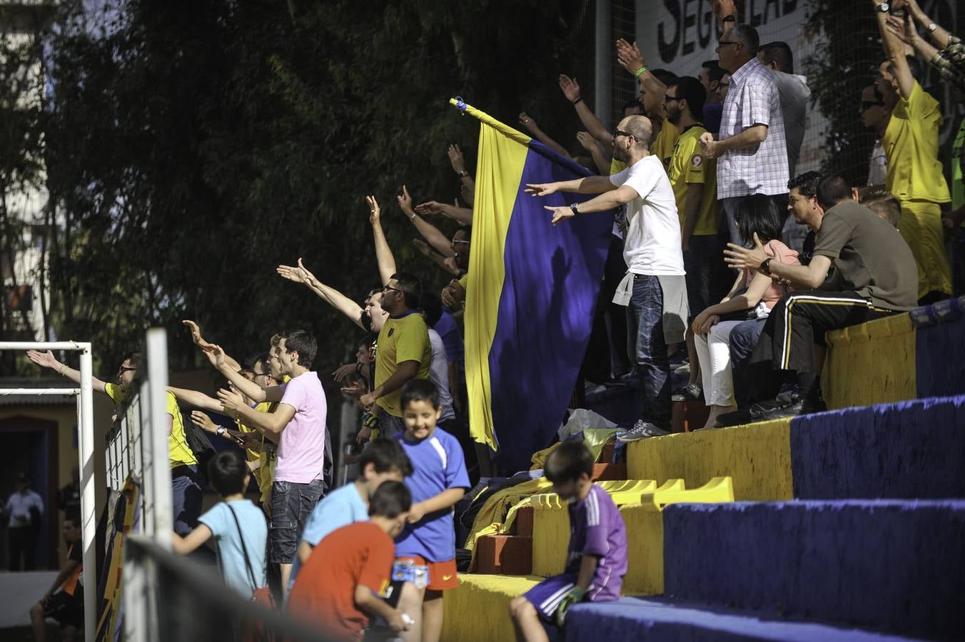 Imágenes del partido Orihuela-Paterna disputado en Los Arcos