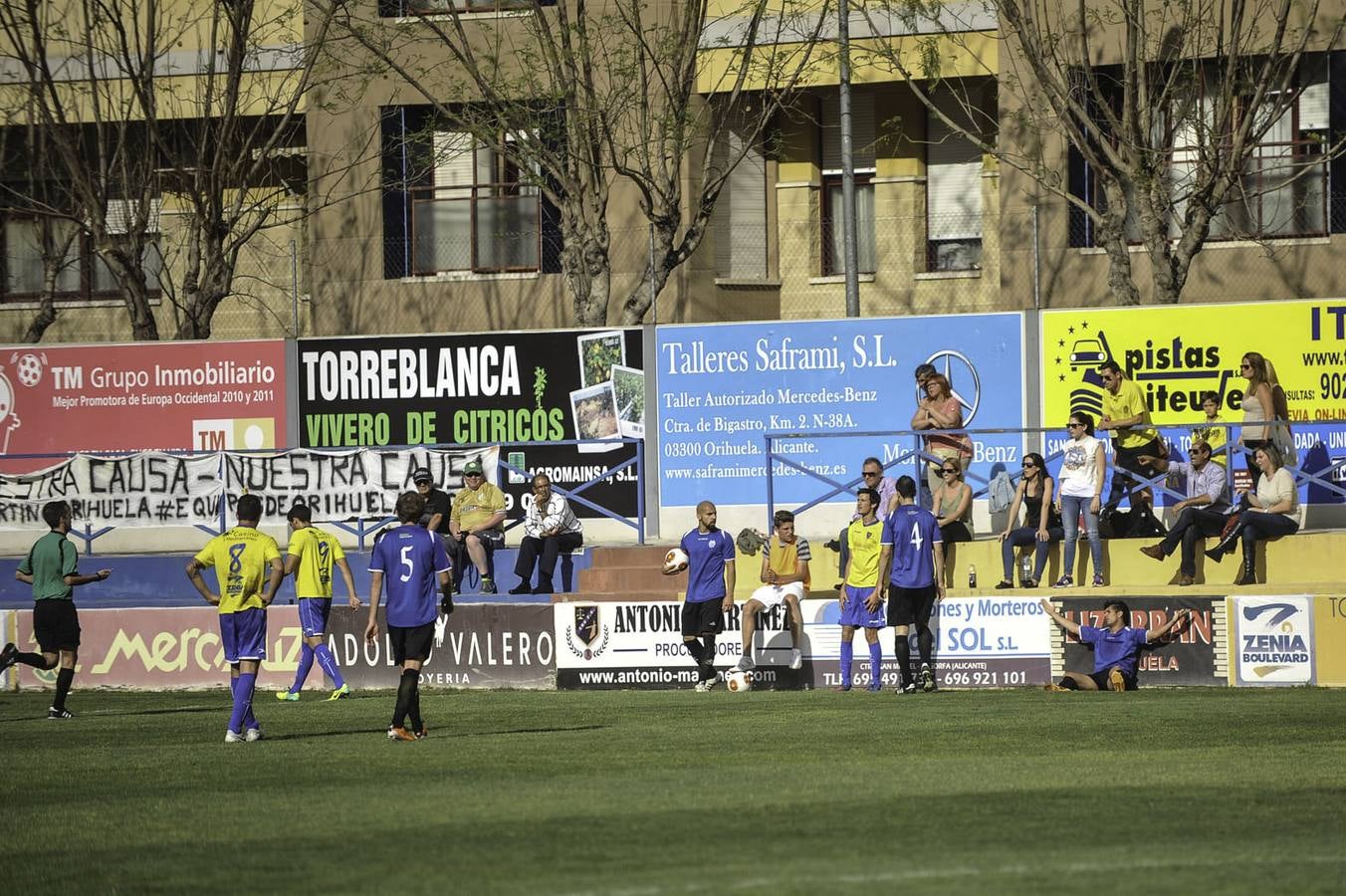 Imágenes del partido Orihuela-Paterna disputado en Los Arcos