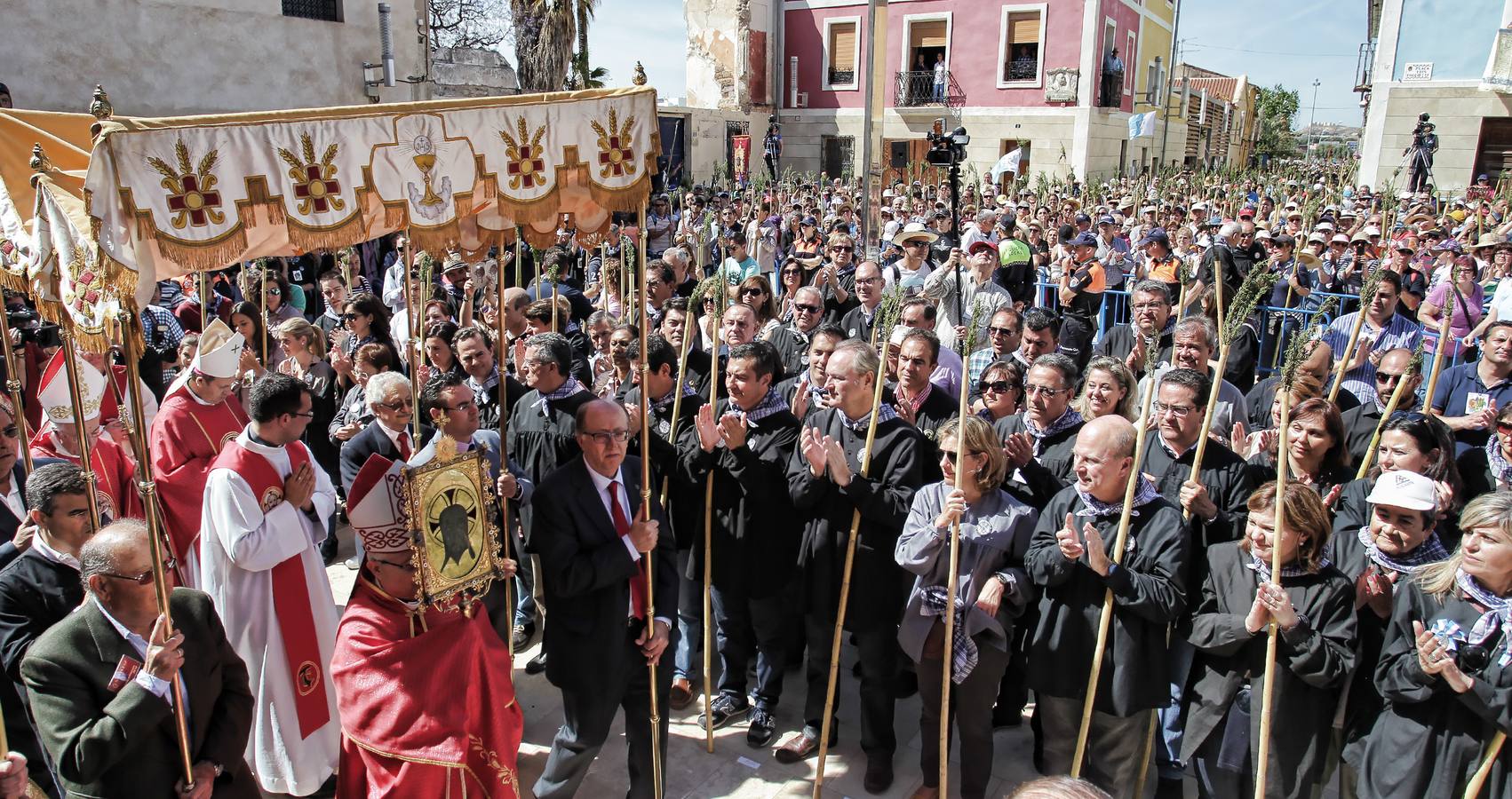 Las autoridades también peregrinan