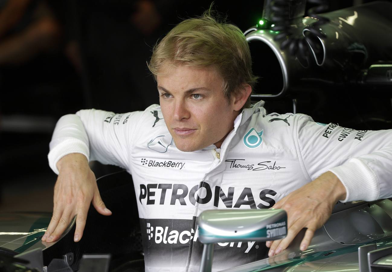 Nico Rosberg de Mercedes. Pilotos y equipos entrenan en Montecarlo para la gran carrera de Mónaco.