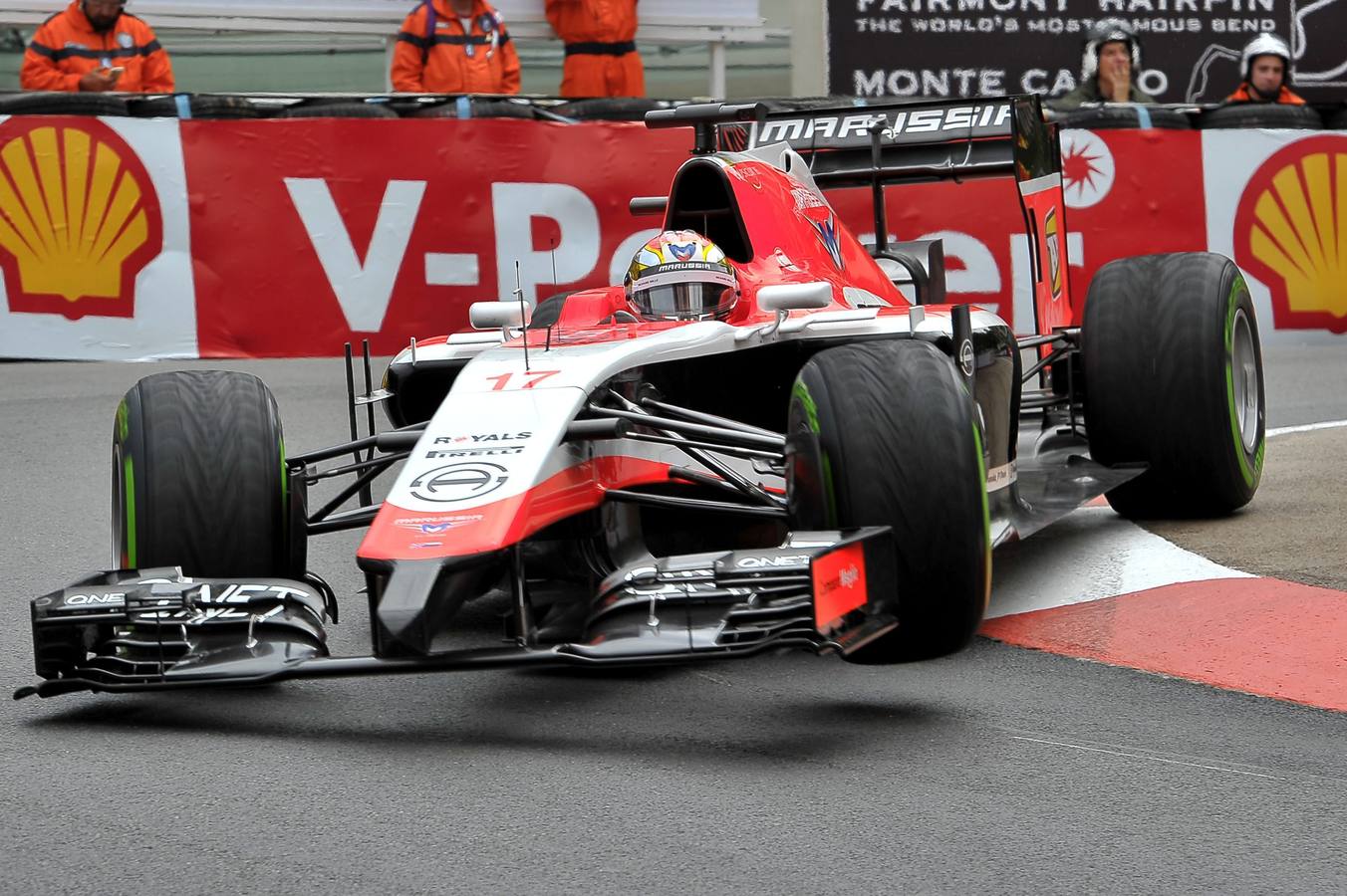 Jules Bianchi de Marussia. Pilotos y equipos entrenan en Montecarlo para la gran carrera de Mónaco.