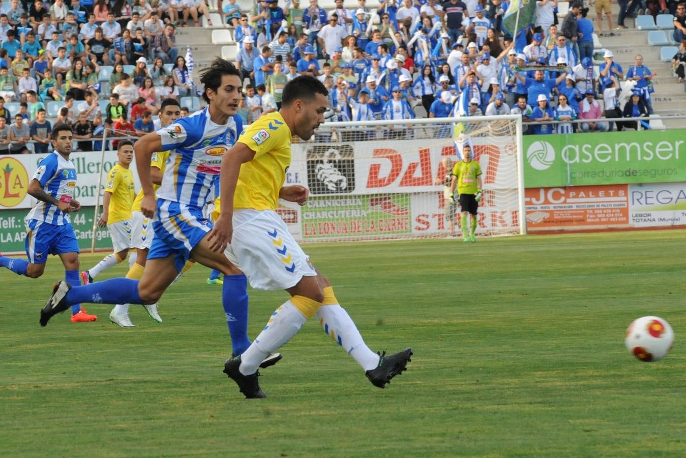 La Hoya pasa la primera eliminatoria del &#039;playoff&#039;