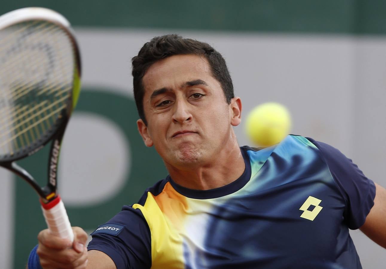 Almagro se retira en primera ronda de Roland Garros