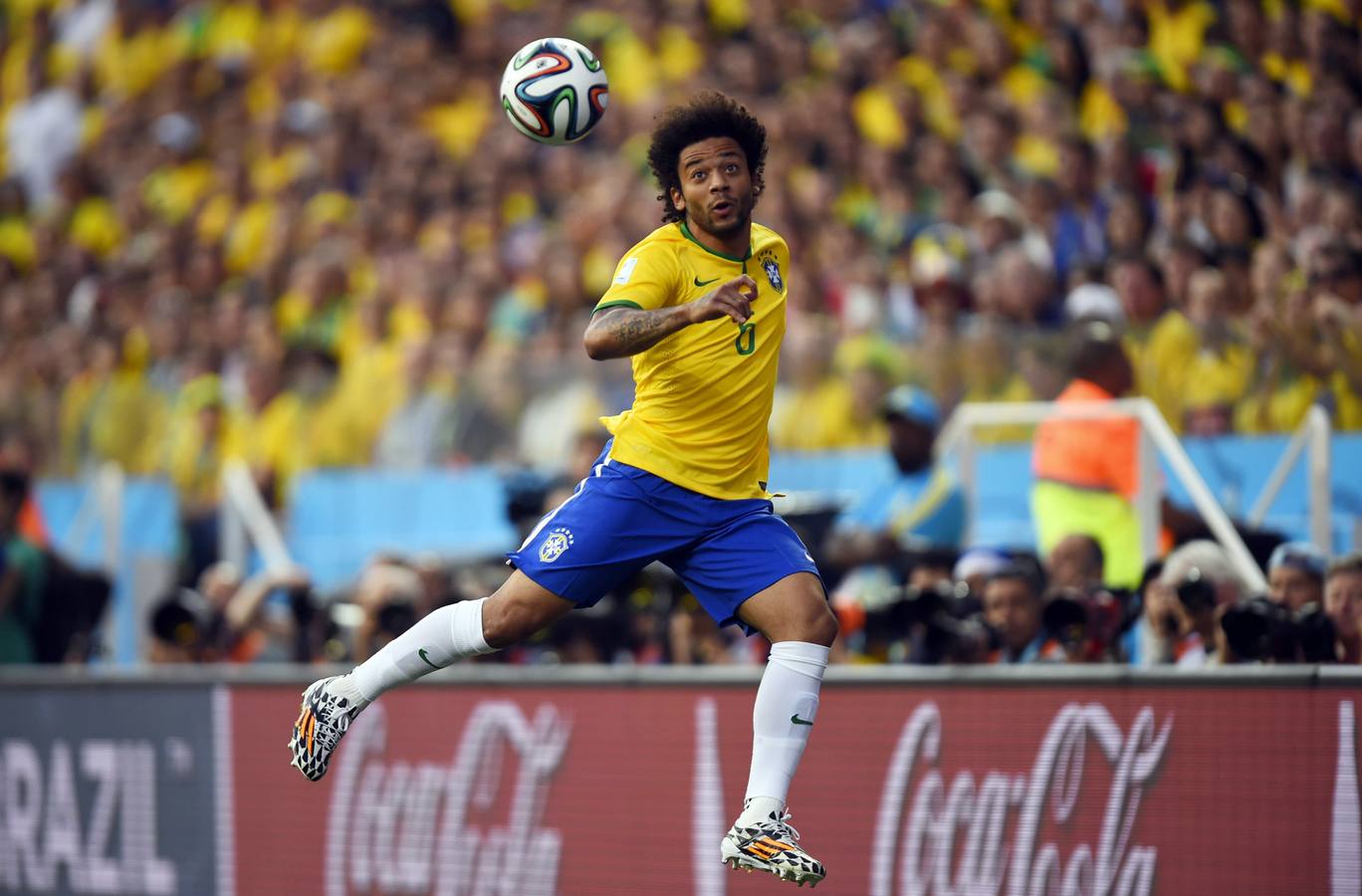 Brasil comienza su Mundial ganando