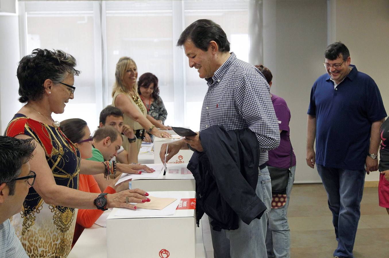 Vostos en Asturias. El presidente de Asturias y secretario general del PSOE en Asturias, Javier Fernández.