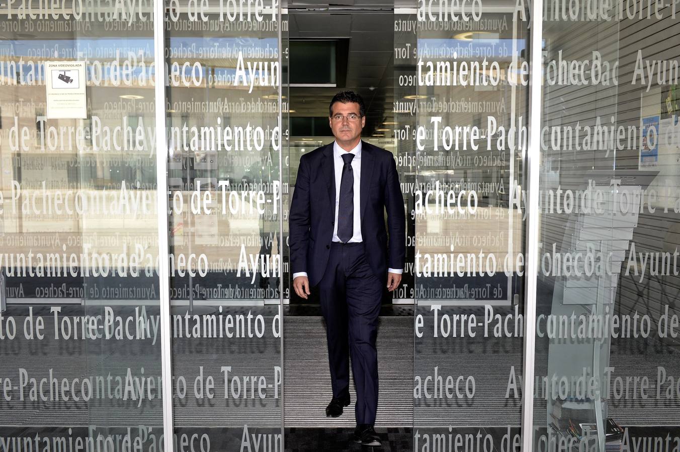 El alcalde de Torrepacheco es condenado por un delito continuado de prevaricación al adjudicar contratos a dedo