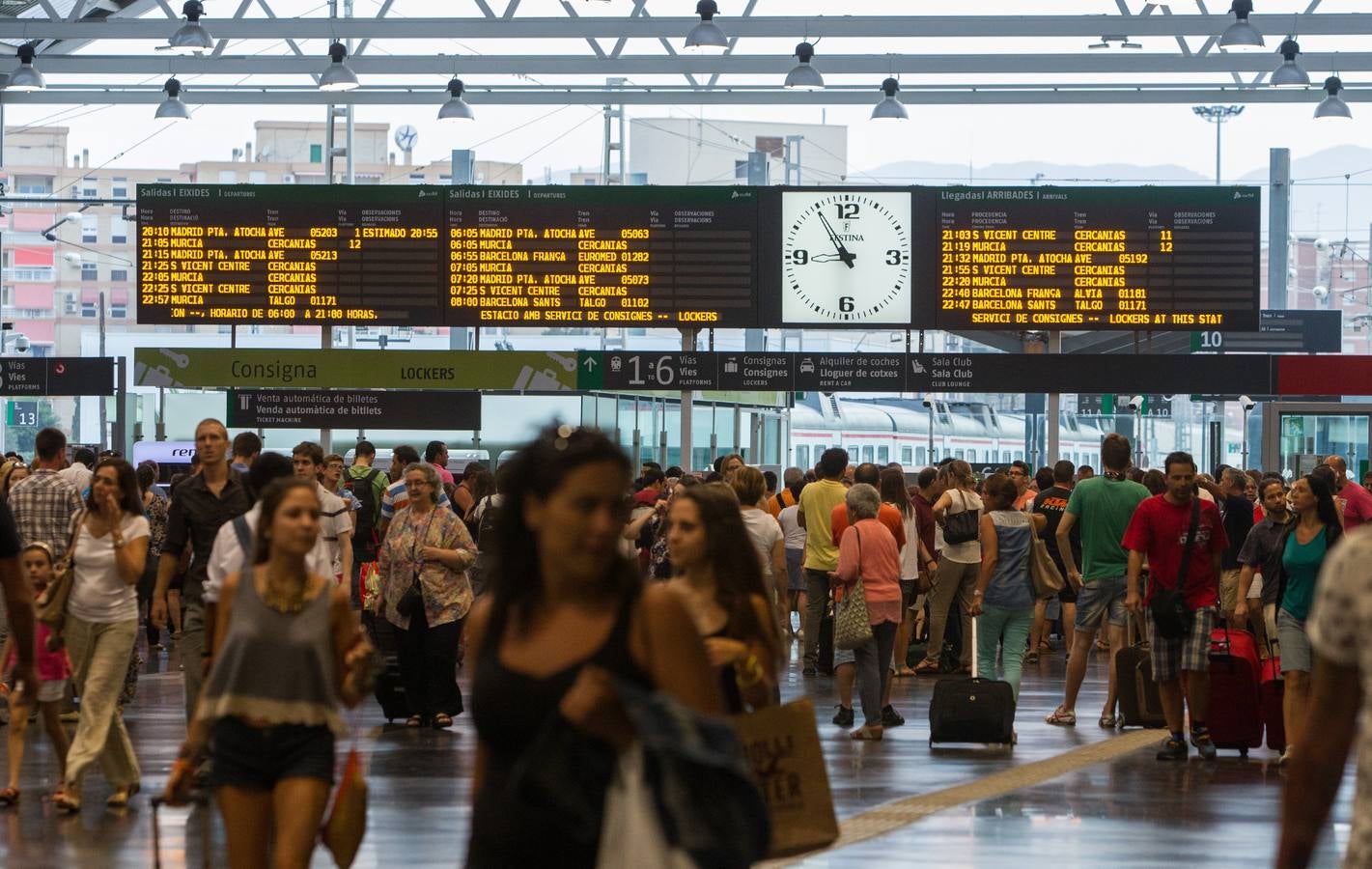Retraso en la llegada del AVE en Alicante