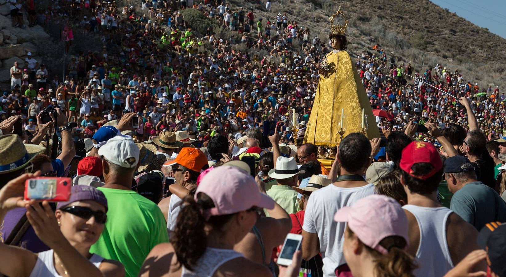 Devoción y polémica por la Virgen de las Nieves