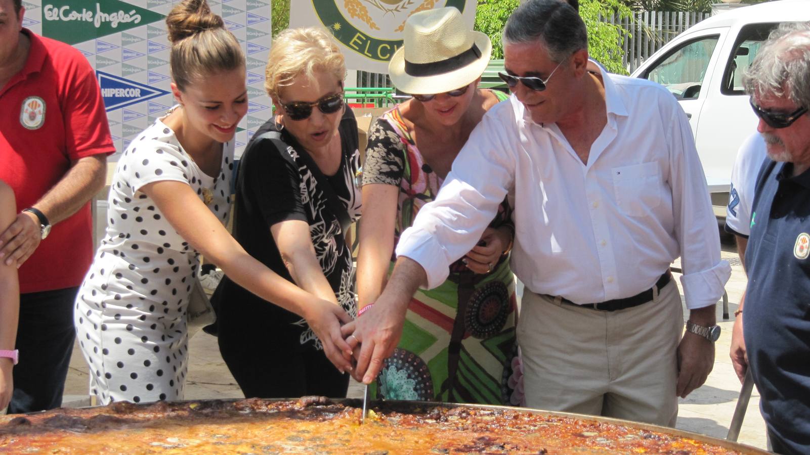 XXXVI Concurso de Arroz con Costra y Paella gigante en Elche