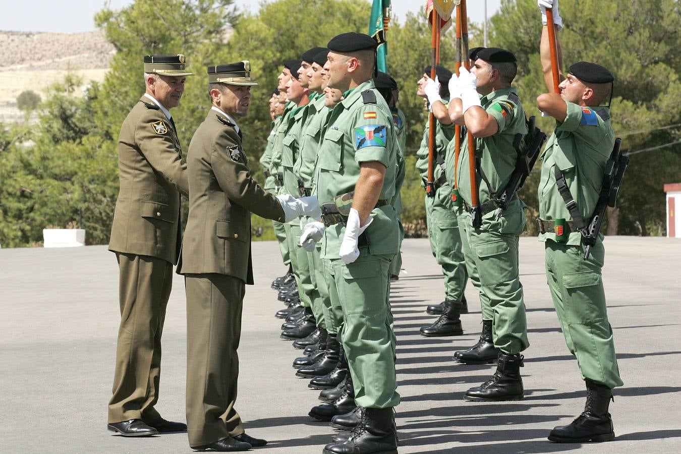 Guisasola toma el mando de la III Bandera de Paracaidistas de Javalí