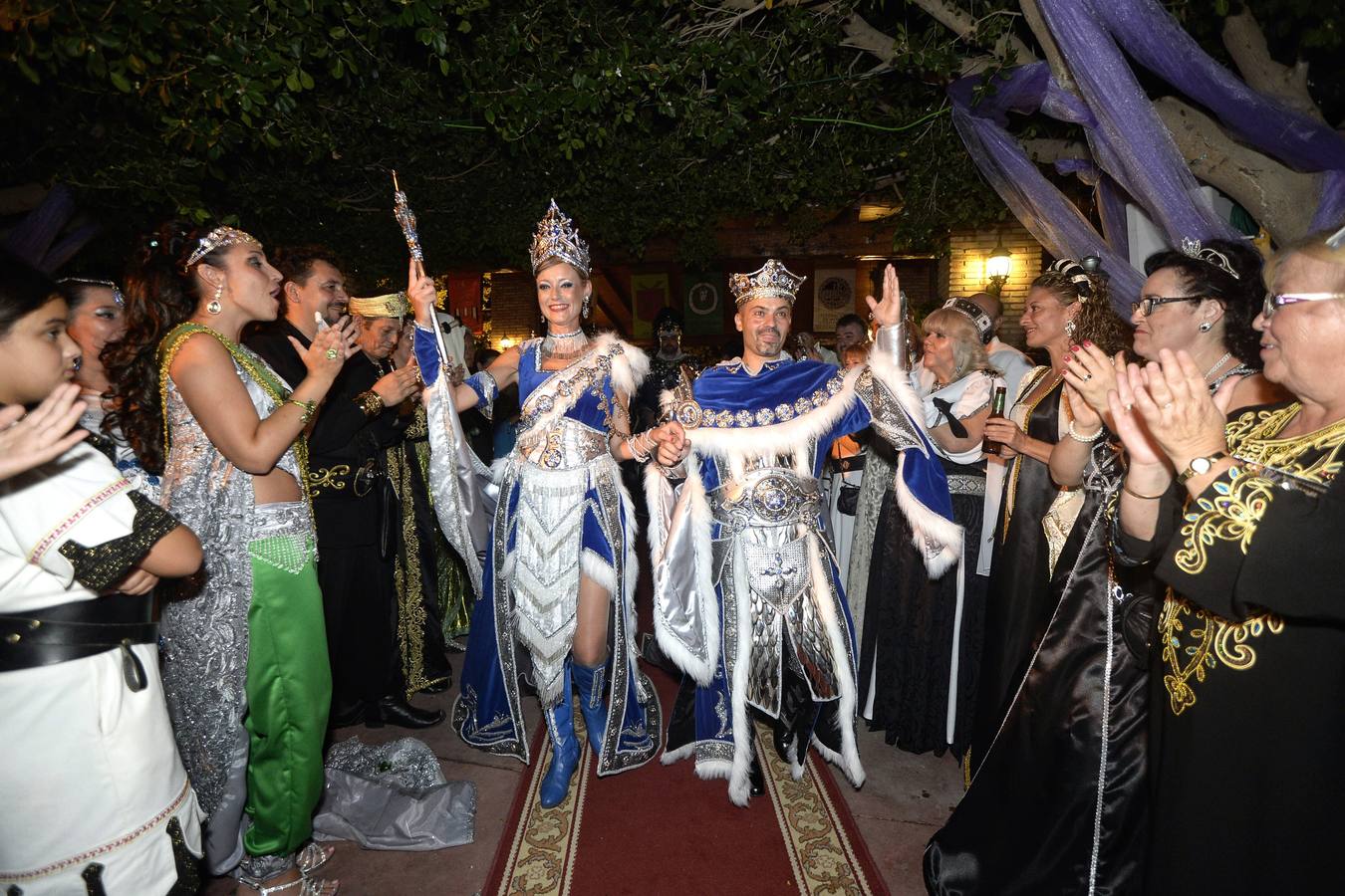 Moros y Cristianos dan incio a sus fiestas con una cena medieval