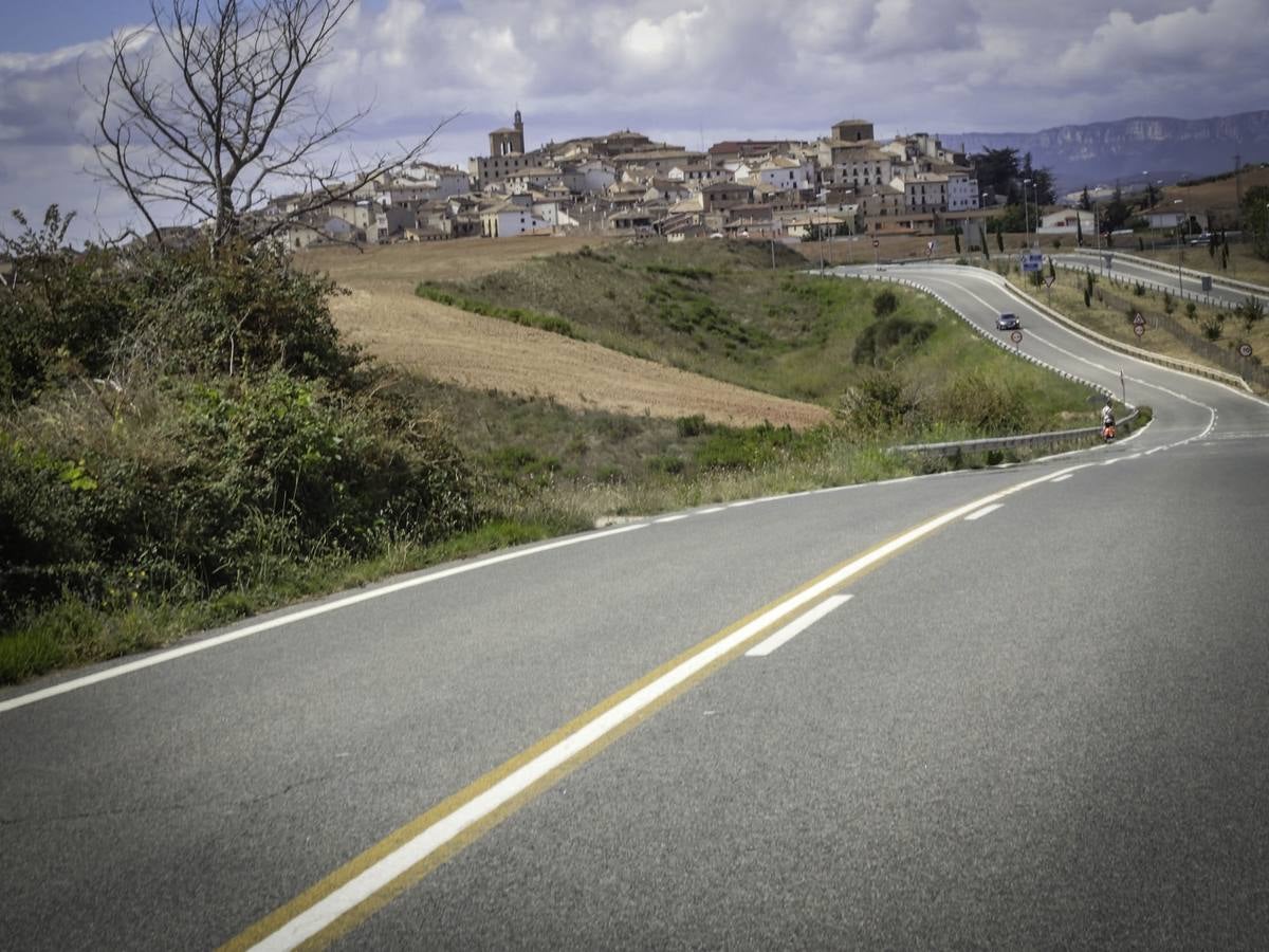 Dos vecinos de Molins viajan desde Italia a la Plaza del Obradoiro en bici