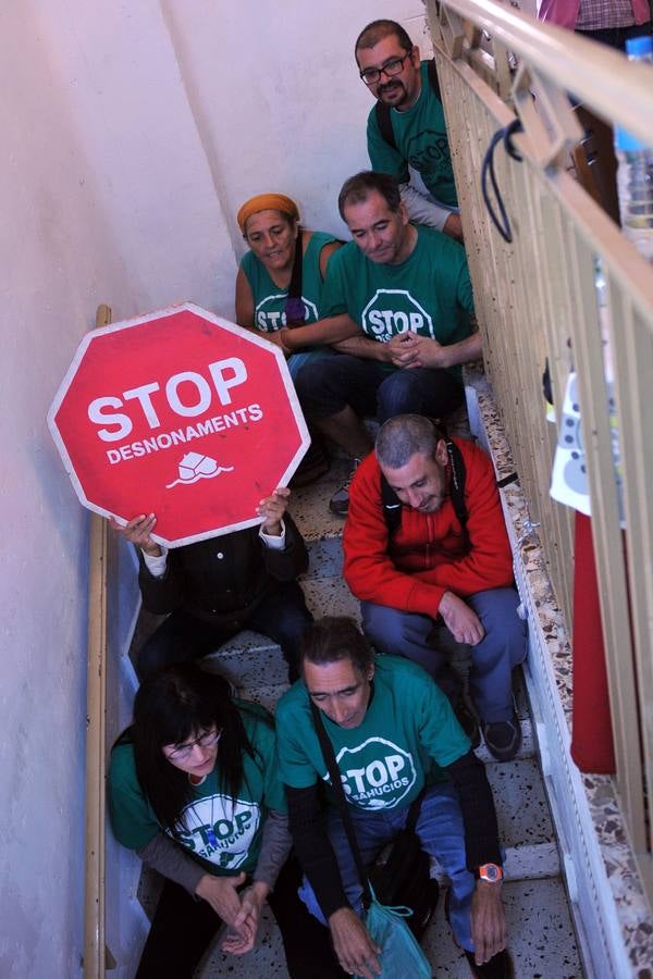 Una familia de Javalí Nuevo evita el décimo desahucio