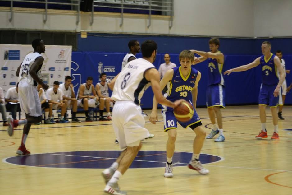 El Lucentum se mantiene invicto y colidera la LEB Plata junto al Sammic