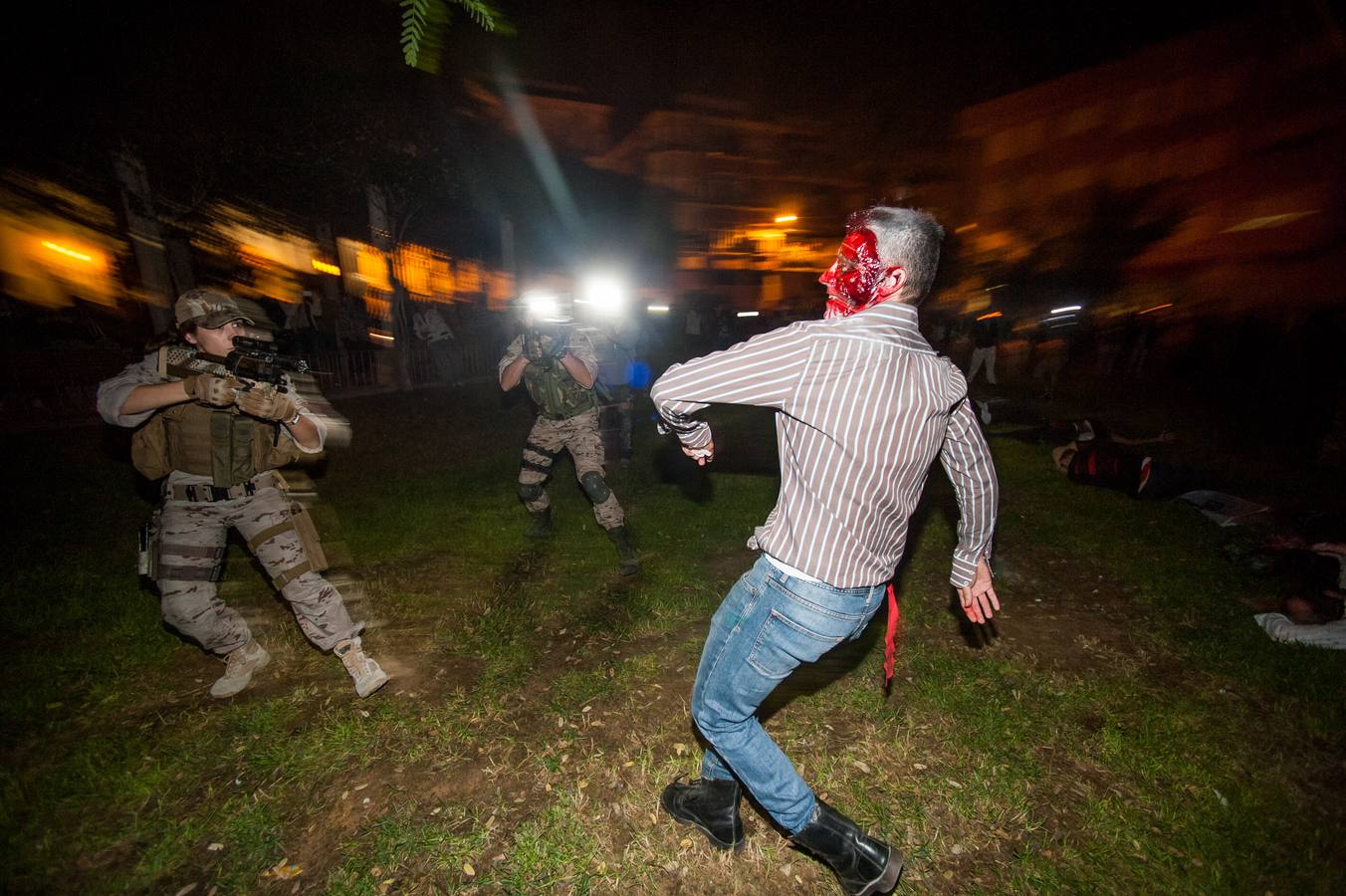 La Noche Zombie llena de terror las calles del Cabezo