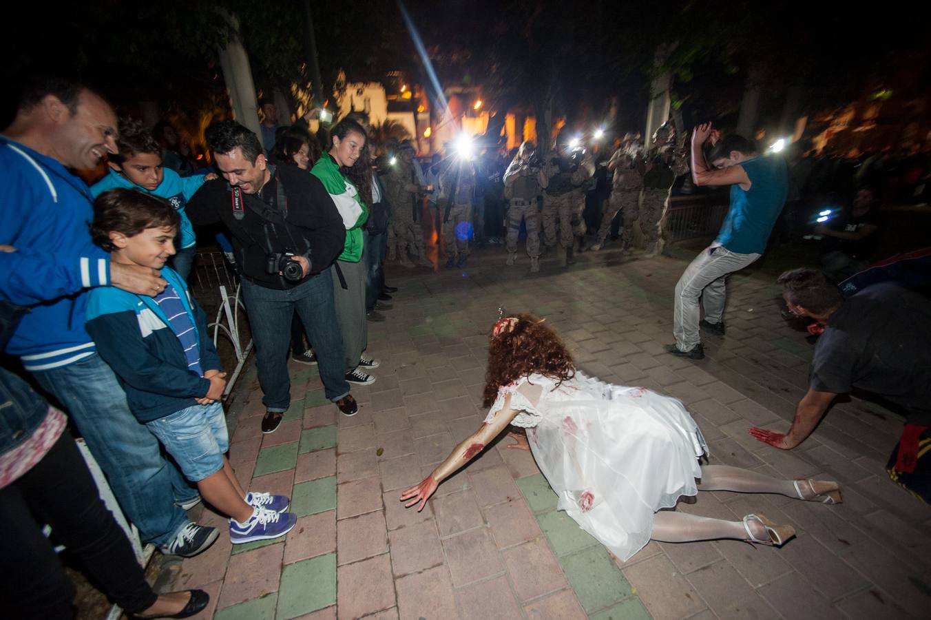 La Noche Zombie llena de terror las calles del Cabezo