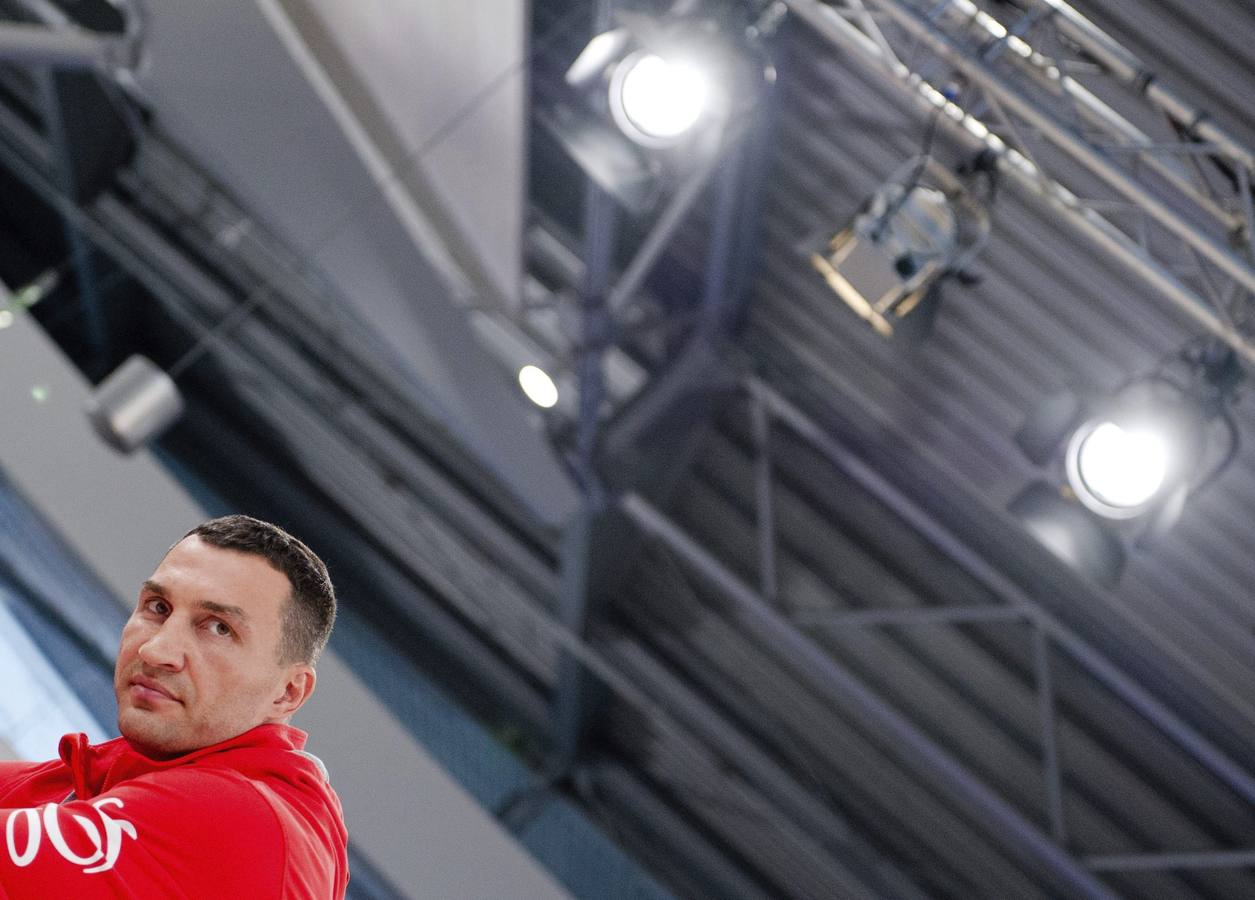 Shannon Briggs presenta el combate entre Vladimir Klitschko y Kubrat Pulev