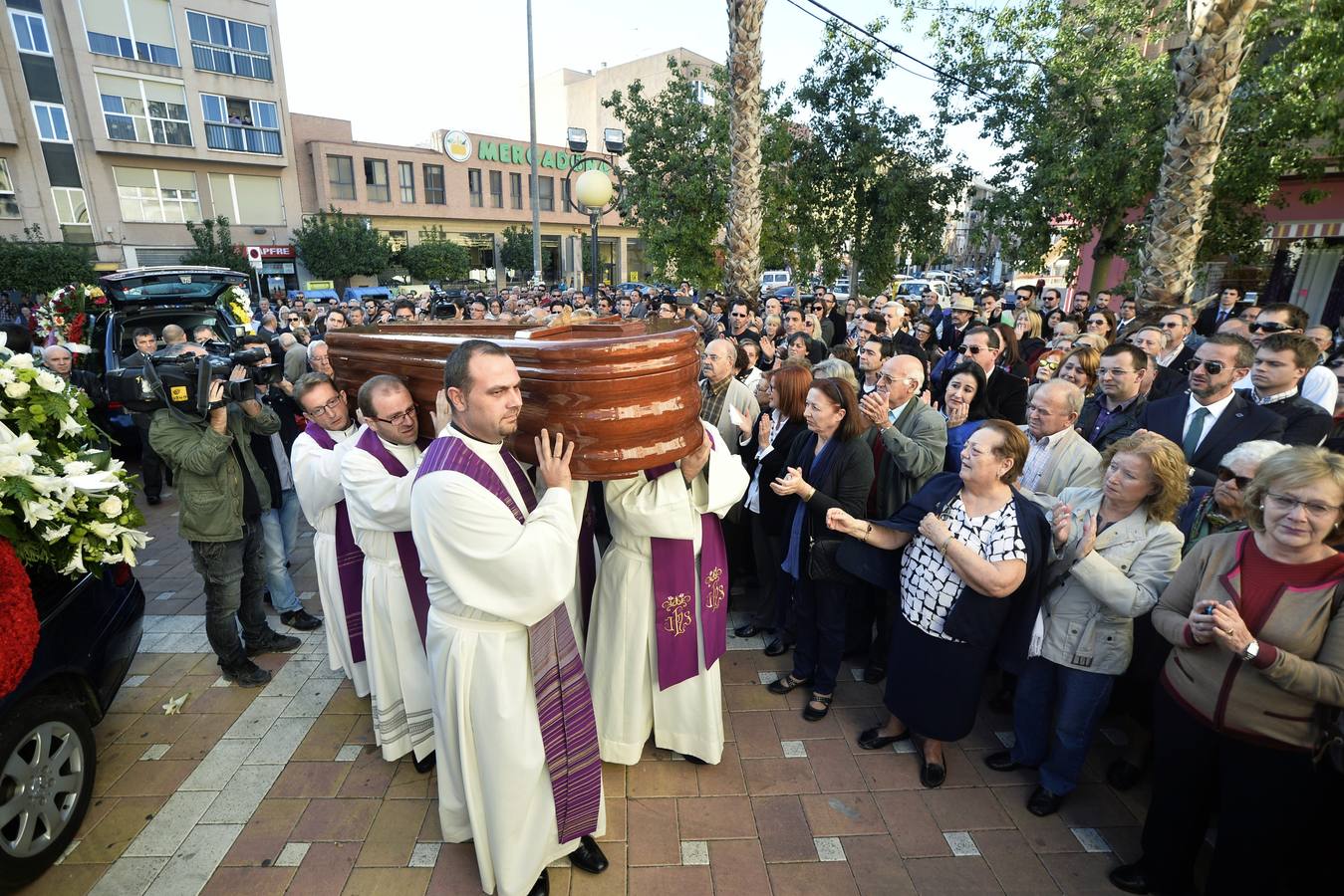 (10-11-2014) Funeral por el sacerdote Miguel Conesa en la iglesia de San Pedro de Espinardo.