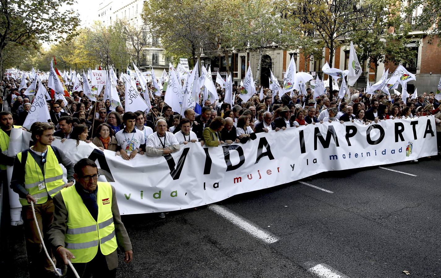 Miles de personas exigen a Rajoy que «erradique» el aborto