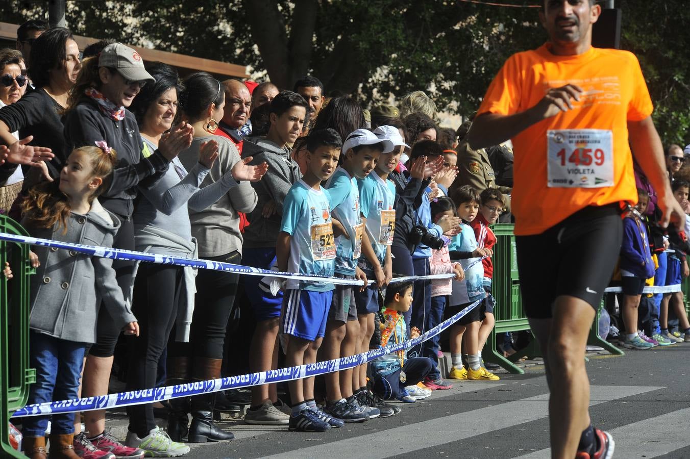 Más de 4.000 corredores en el Cross de la Artillería