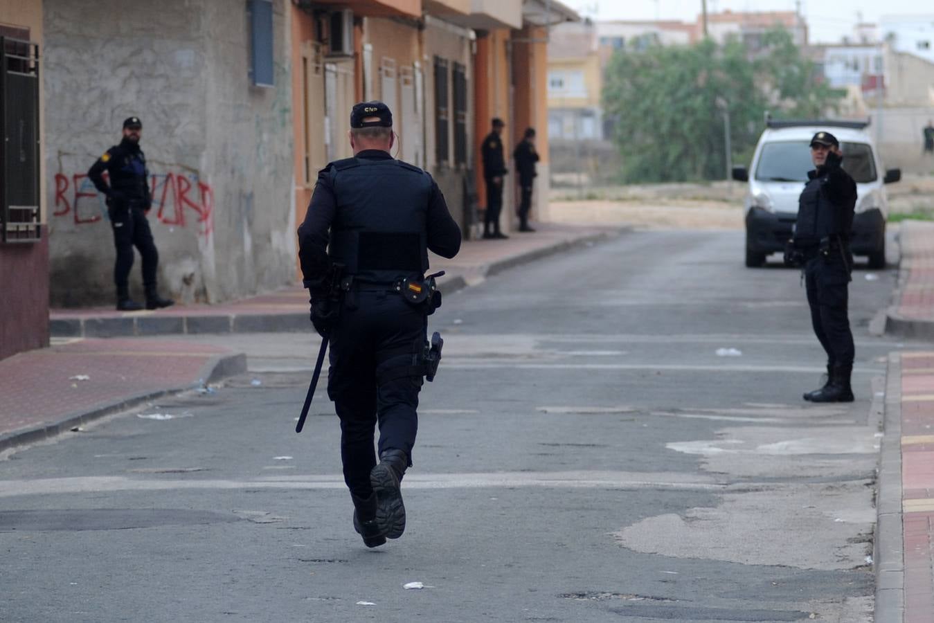 Tres detenidos por la muerte del portero y un cliente de la discoteca Blue Diamond