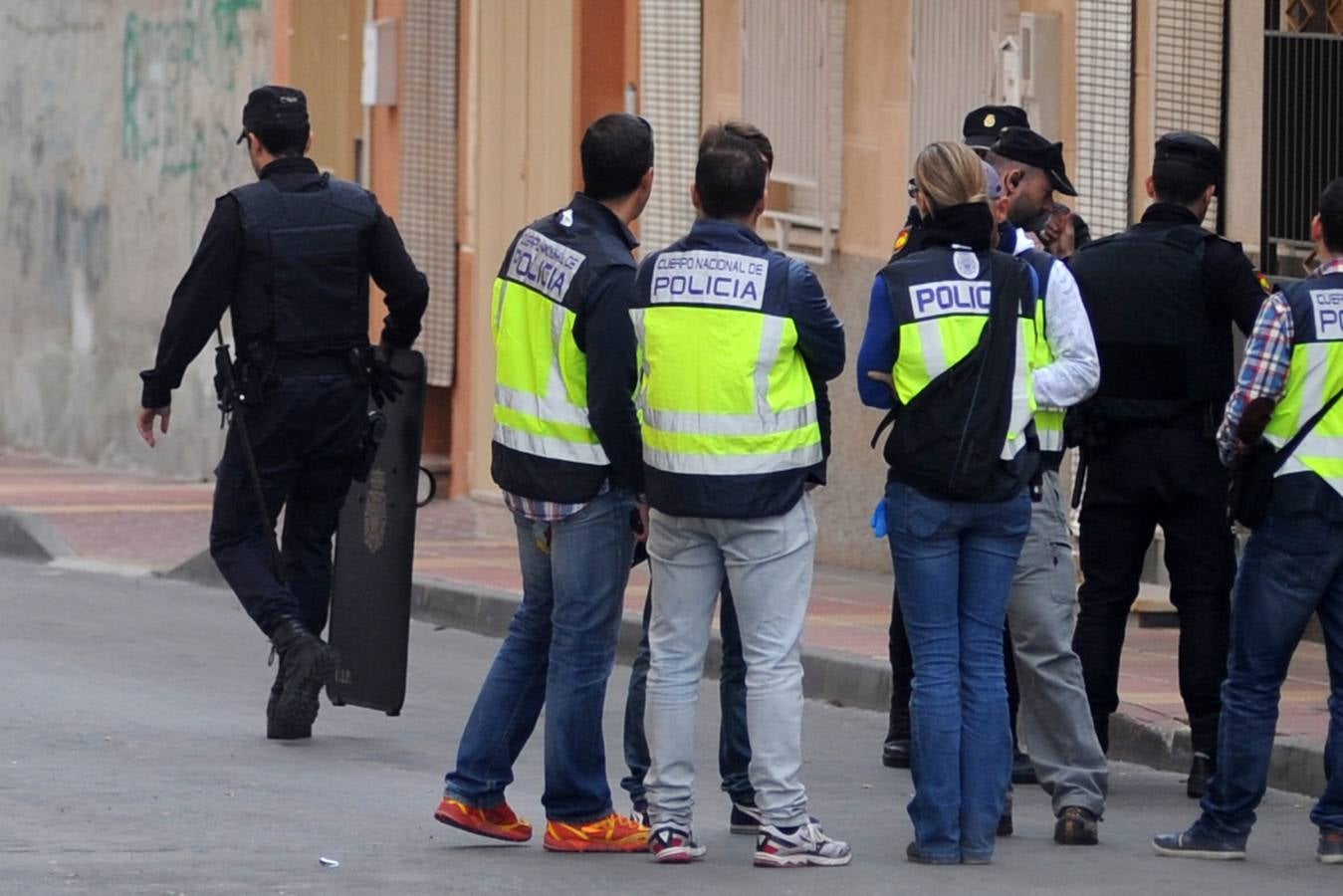 Tres detenidos por la muerte del portero y un cliente de la discoteca Blue Diamond