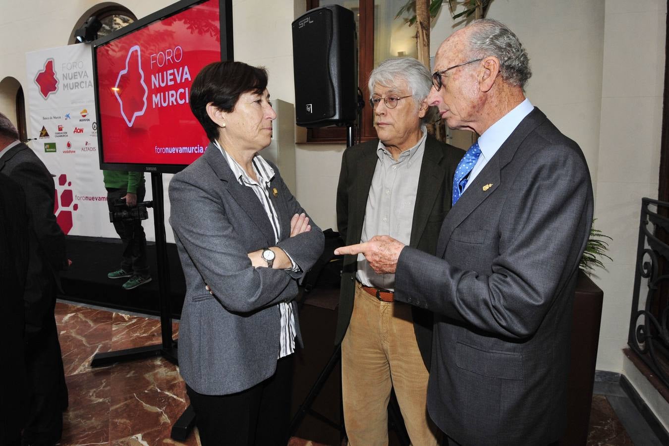 Mariano Barbacid participa en el Foro Nueva Murcia