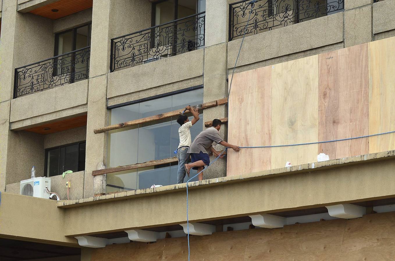 Filipinas se prepara para la llegada del tifón Hagupit