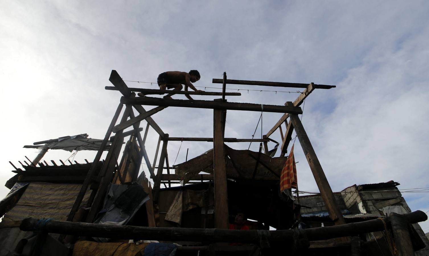 Filipinas se prepara para la llegada del tifón Hagupit