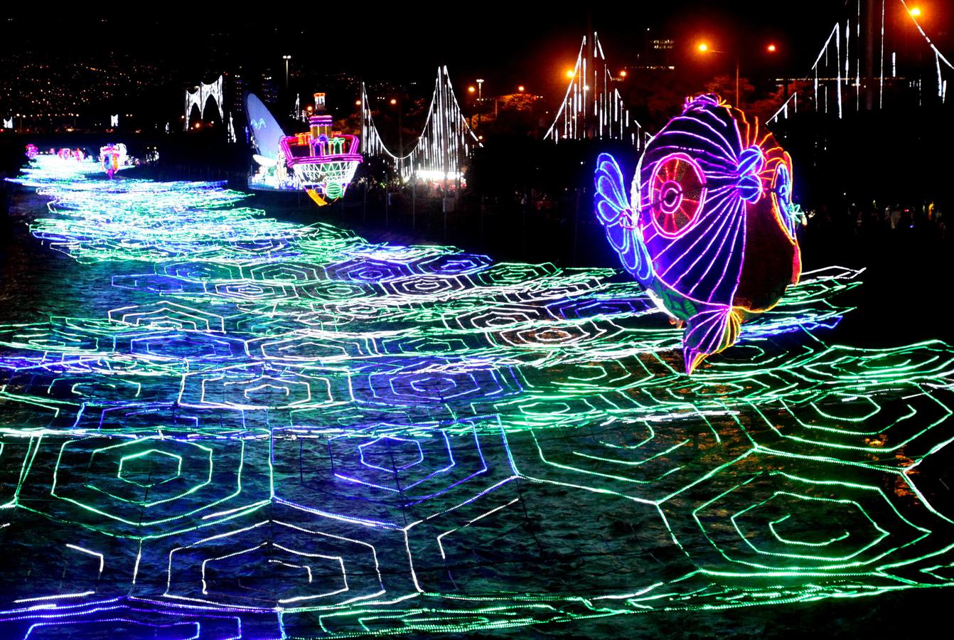 Espectacular alumbrado navideño en Medellín