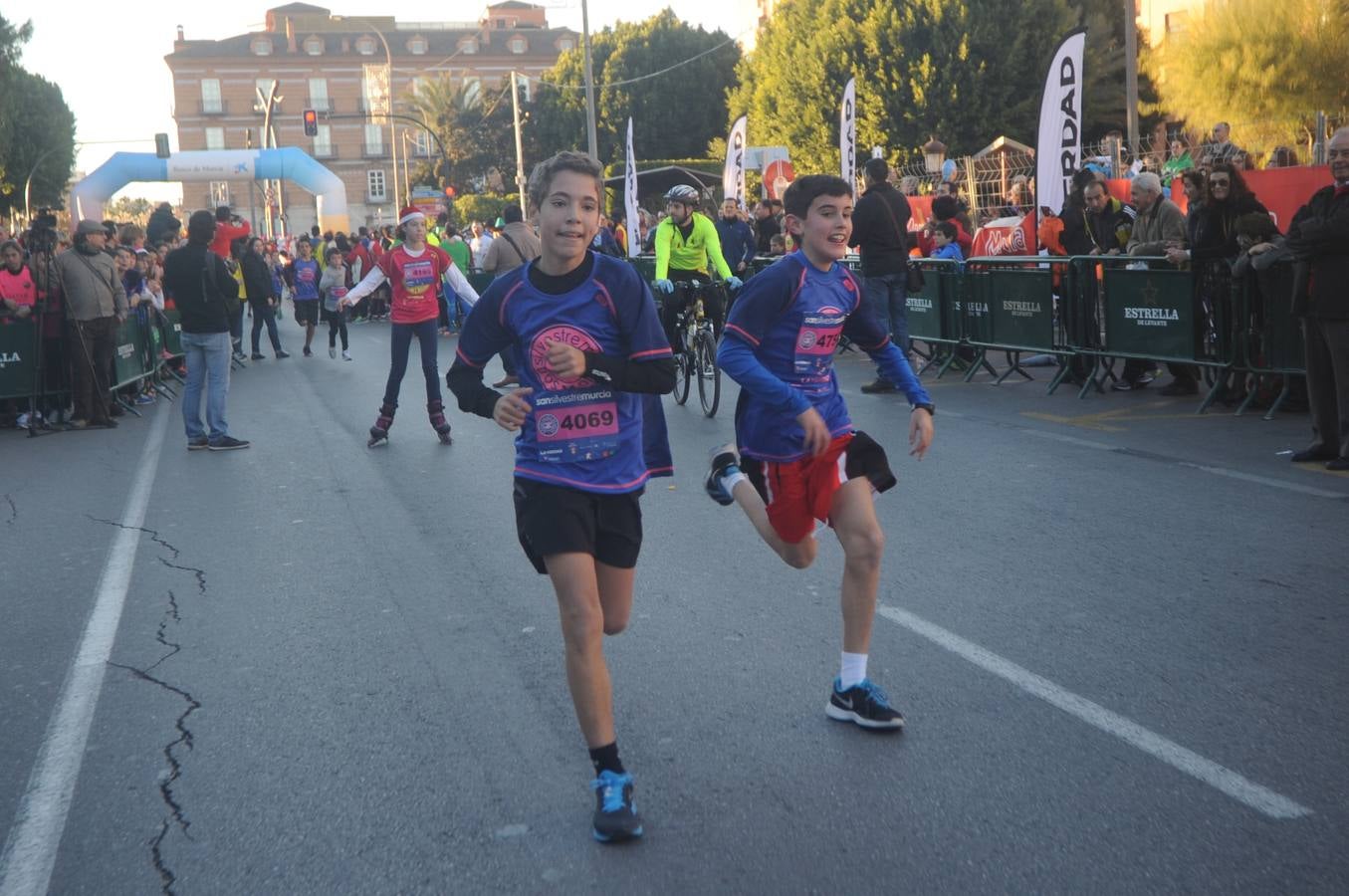 Los niños corren las San Silvestre de Murcia 2014 II