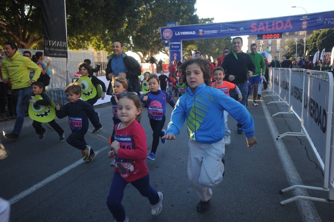 Los niños corren las San Silvestre de Murcia 2014 II