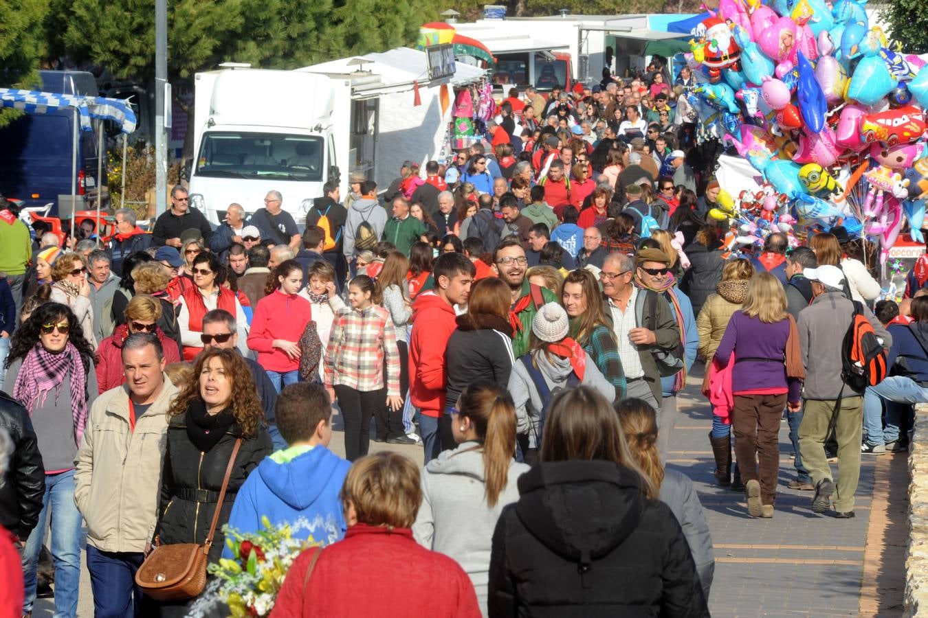 Santa Eulalia regresa a su ermita junto a 13.000 personas