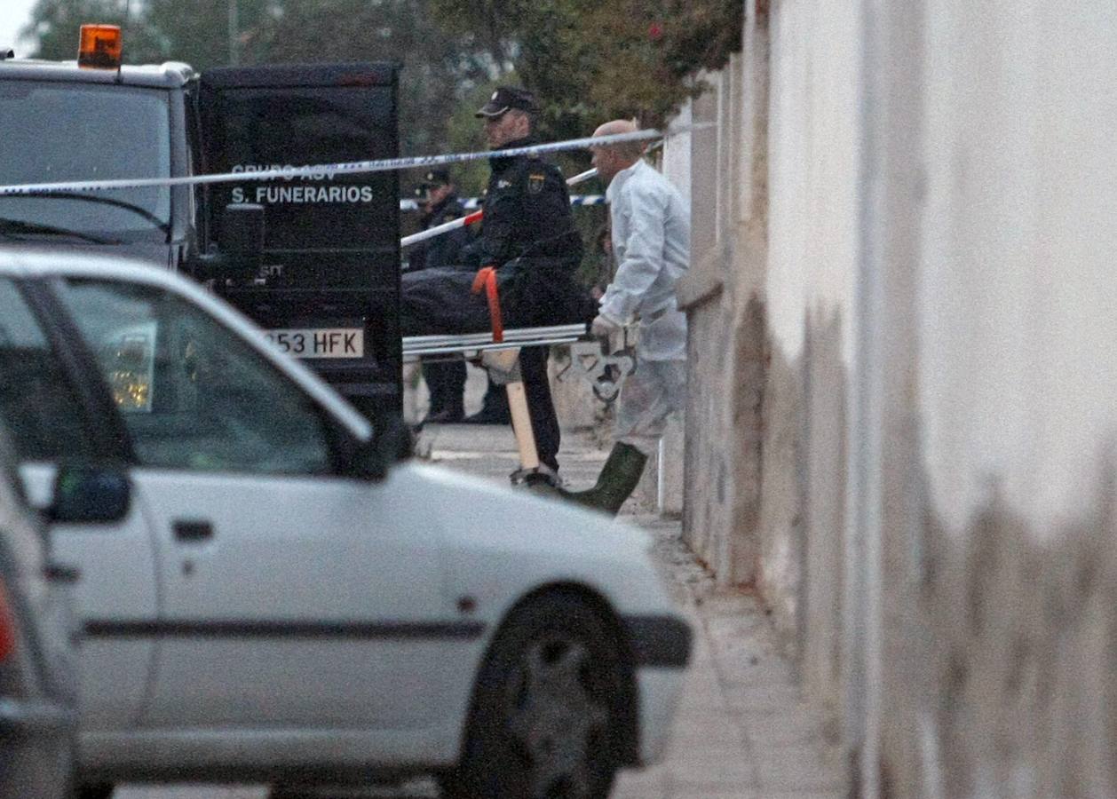 Un hombre mata a su expareja y a su excuñada y se ahorca en Elche