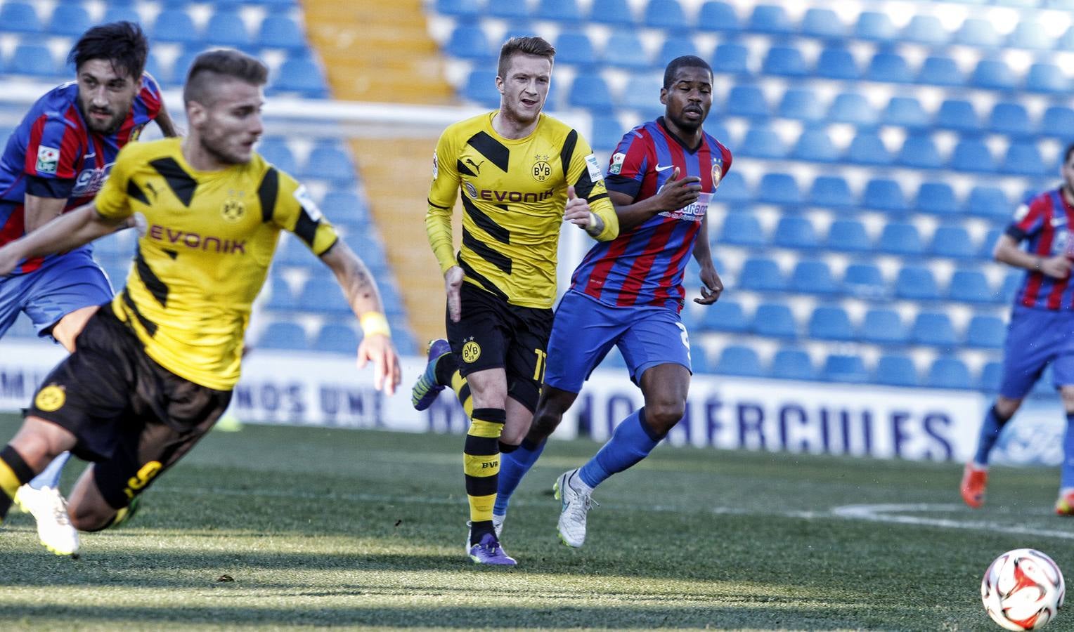 Partido entre Borussia Dortmund contra Steaua Bucarest