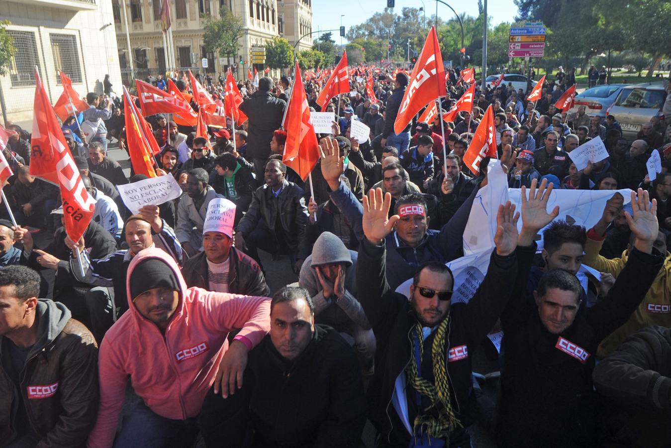 Clamor contra el abuso laboral en el campo murciano