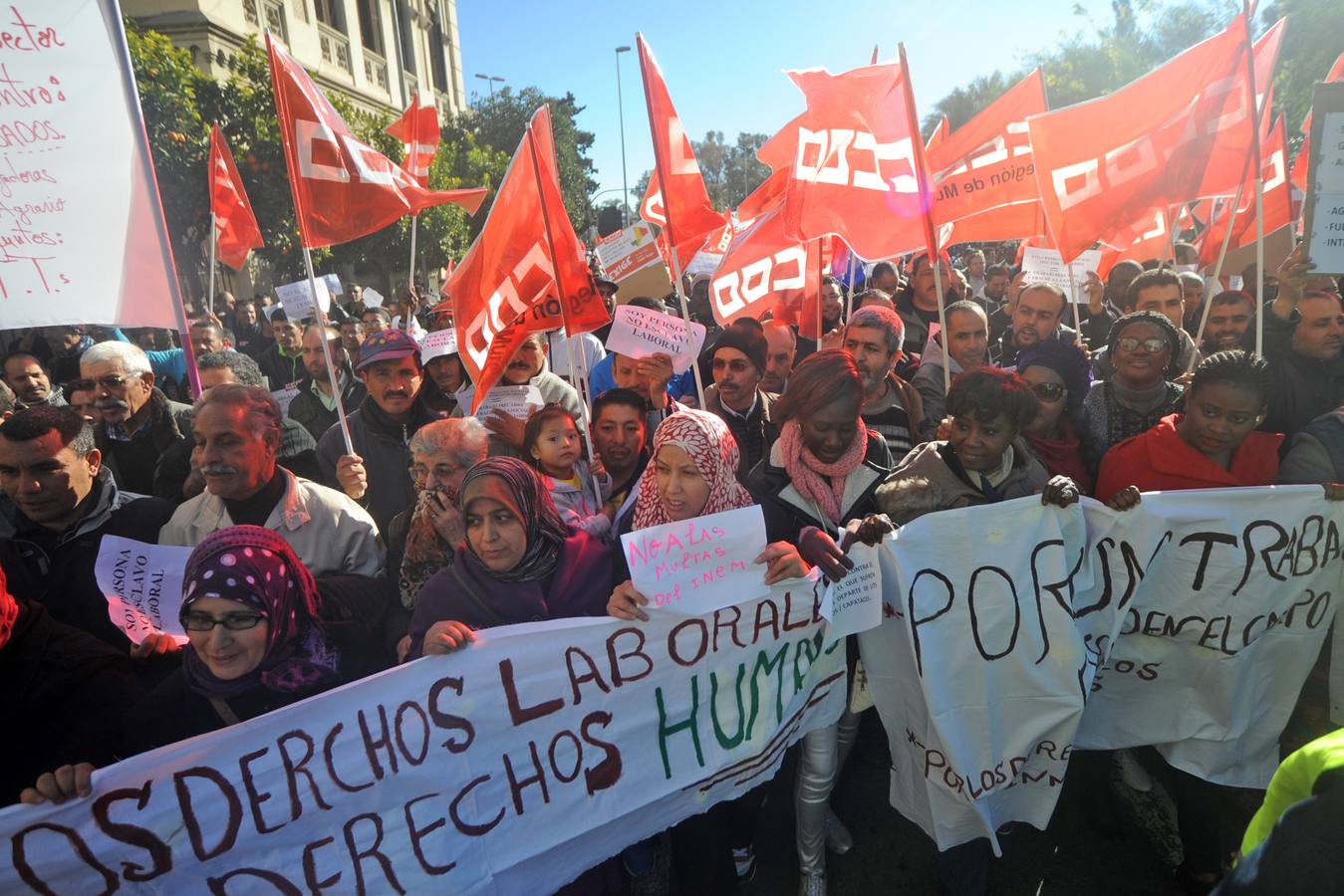 Clamor contra el abuso laboral en el campo murciano