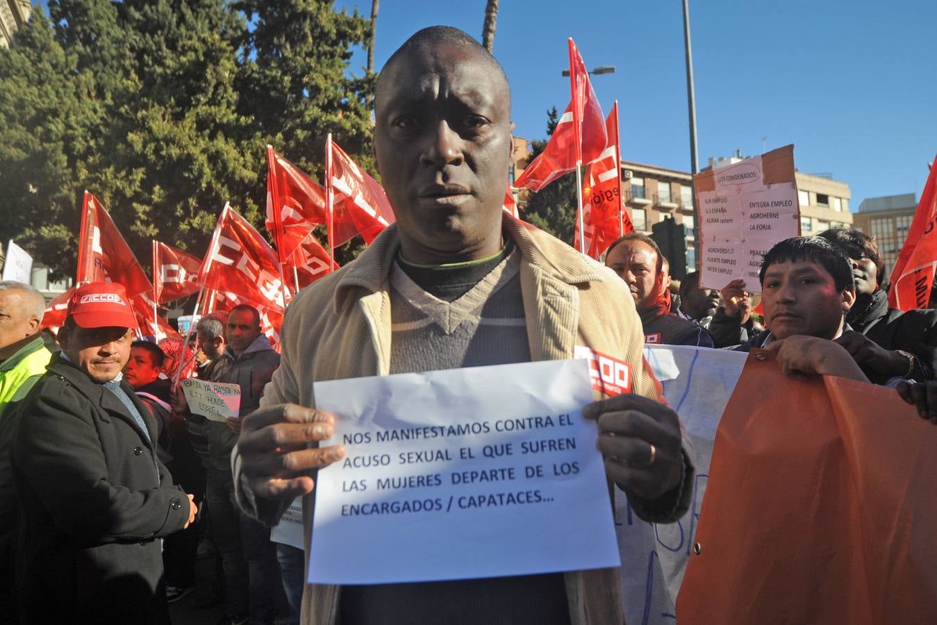 Clamor contra el abuso laboral en el campo murciano