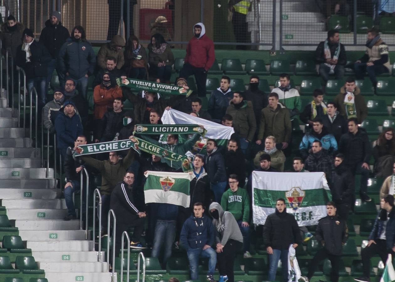 Búscate en la grada del Martínez Valero