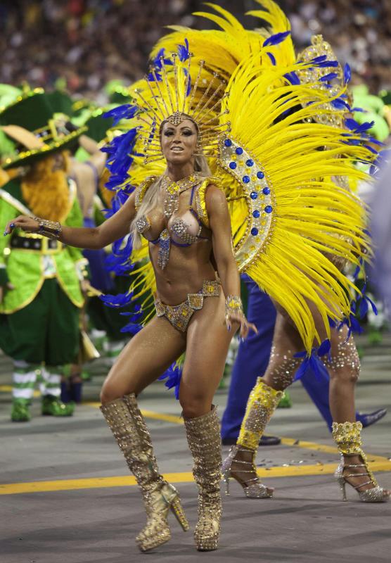 Locura carnavalera en Brasil