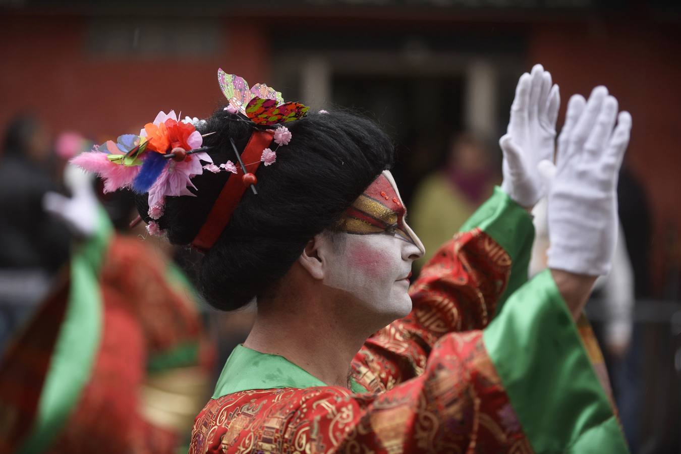 Pablo Iglesias y La Pantoja bailan en Cabezo de Torres