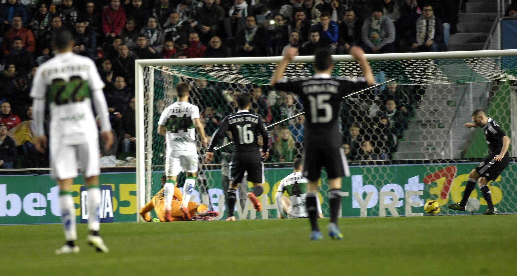 Partido entre el Elche y el Real Madrid