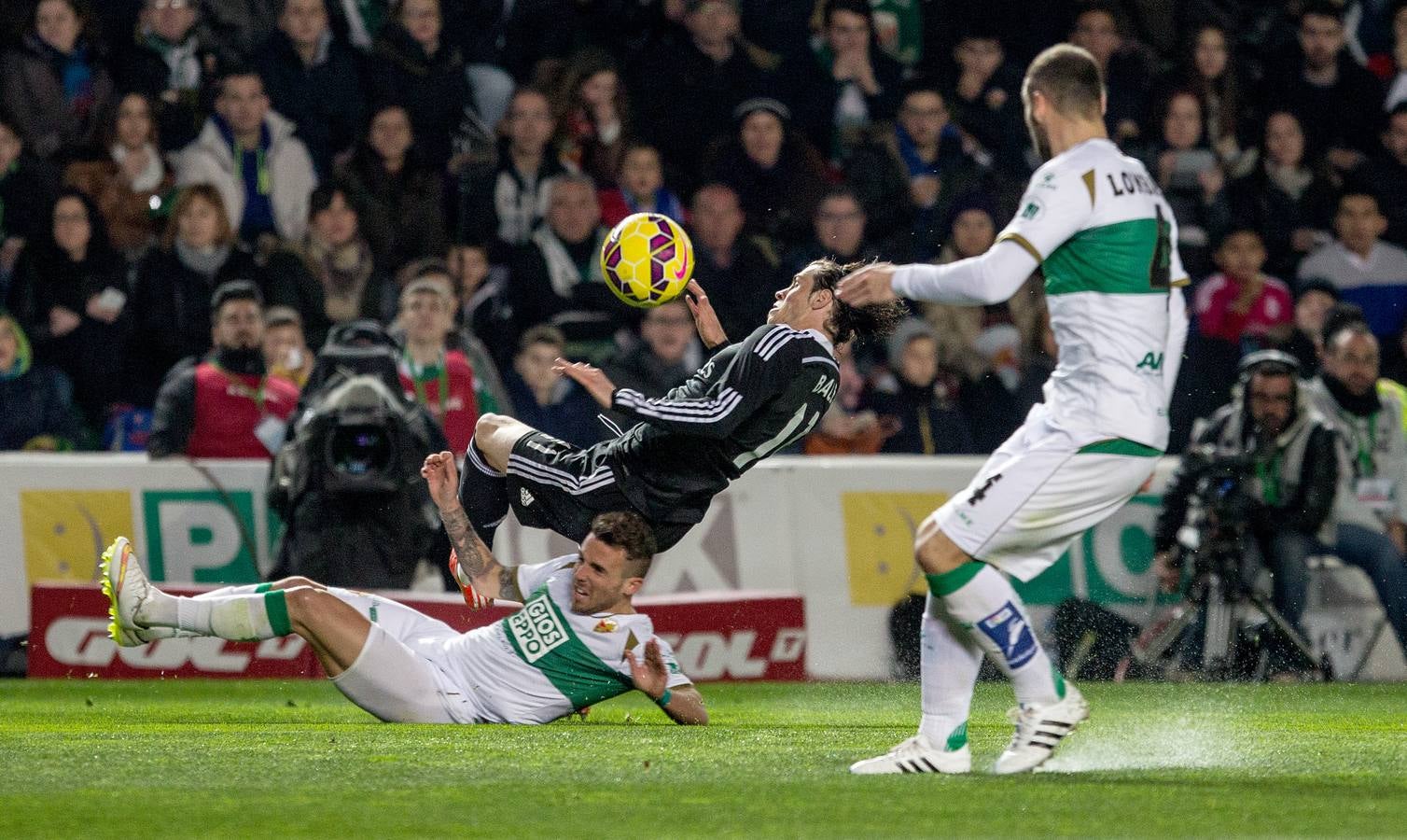 Partido entre el Elche y el Real Madrid